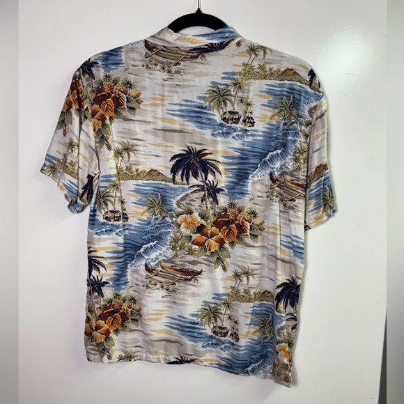 Hilo Hattie Men’s L Hawaiian Shirt Rayon Scenic Outrigger Canoe Hibiscus - Picture 3 of 6